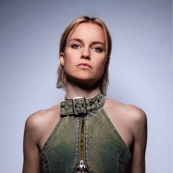 Alyne